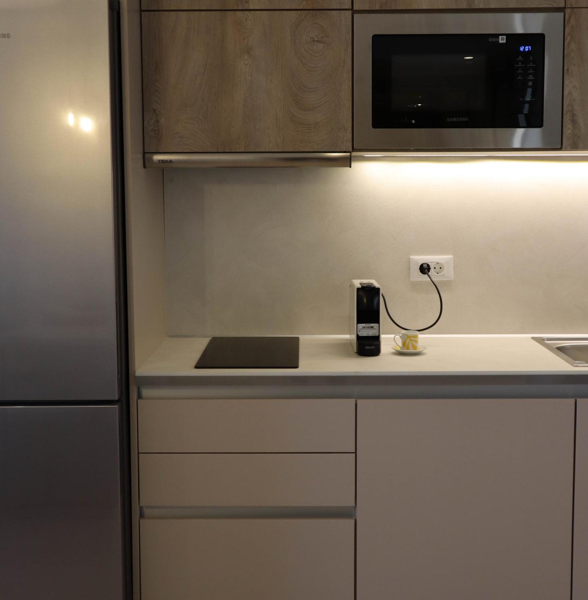 Almyres Luxurious Residences Míloi 외부 사진